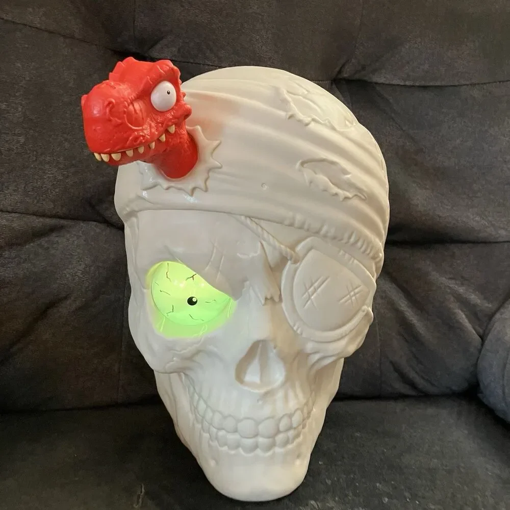 Zuru Large Halloween Plastic Skull And Dinosaur Lights & Sounds 12.5”x 9